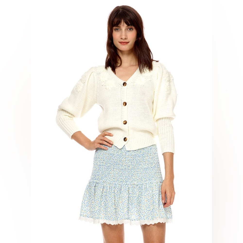 Stellah Embroidered Balloon Sleeve Cardigan in White